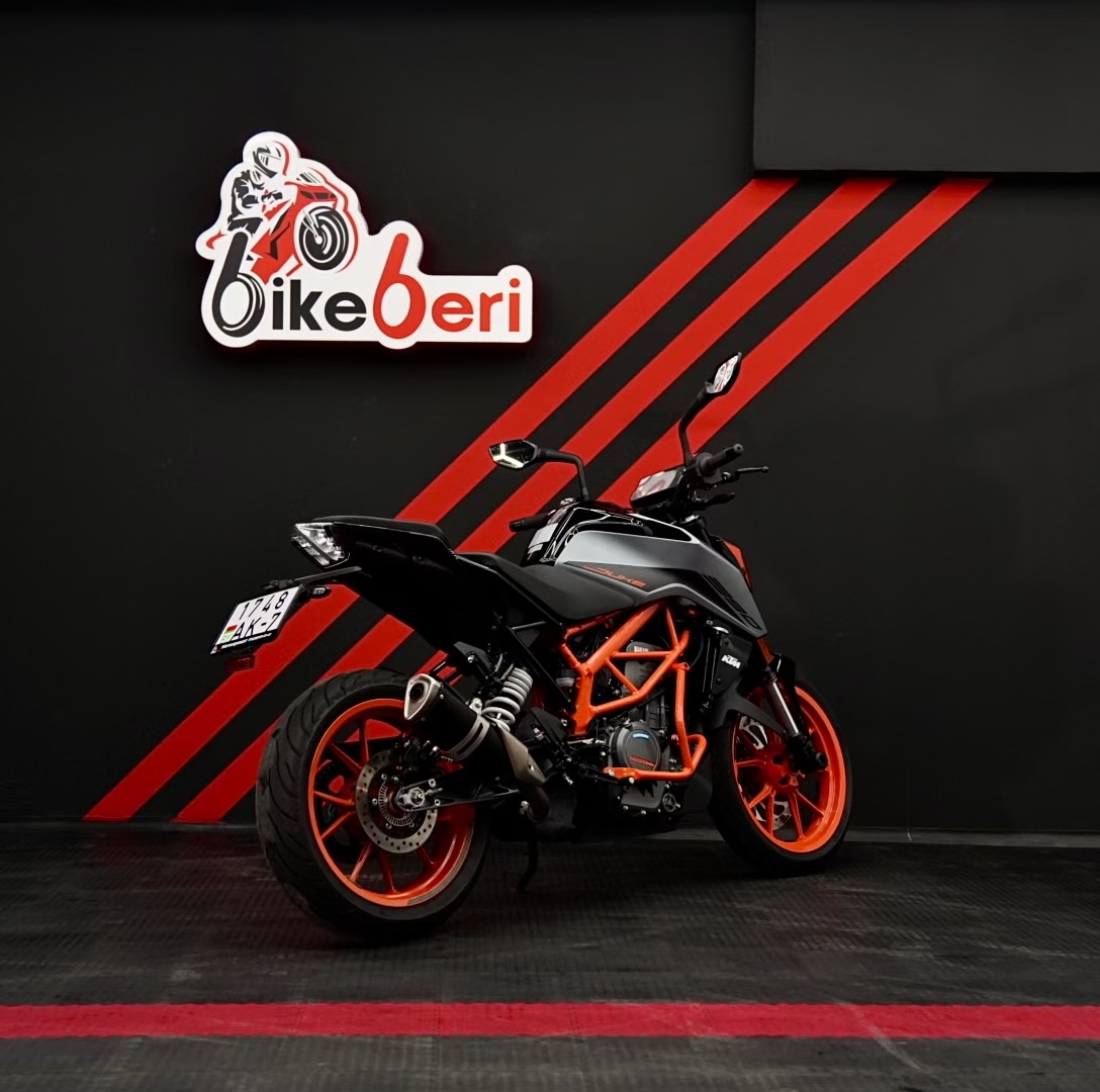 KTM Duke 390 2021 года 
