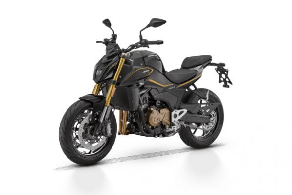 QJ MOTOR SRK 550, 2026 г.