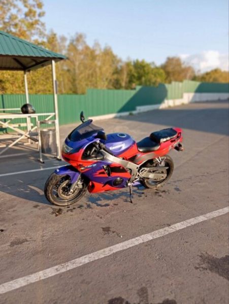 Kawasaki ZXR, 1996 г.