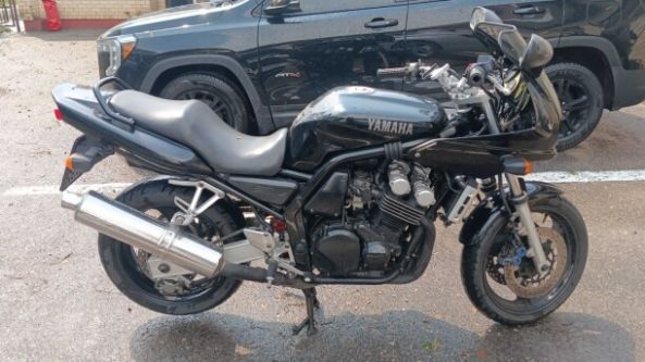 Yamaha FZS, 1999 г.