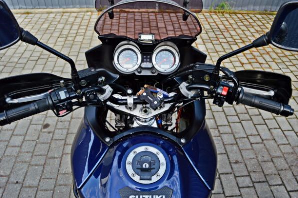 Suzuki V-Strom 1000, 2002 г.