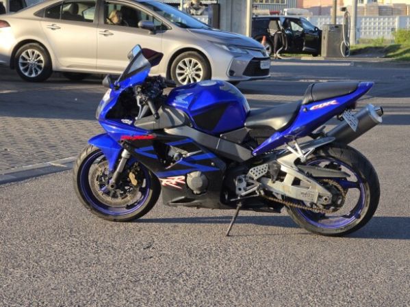 Honda CBR 900 RR, 2003 г.