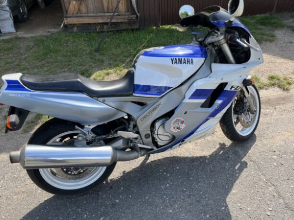 Yamaha FZR, 1992 г.