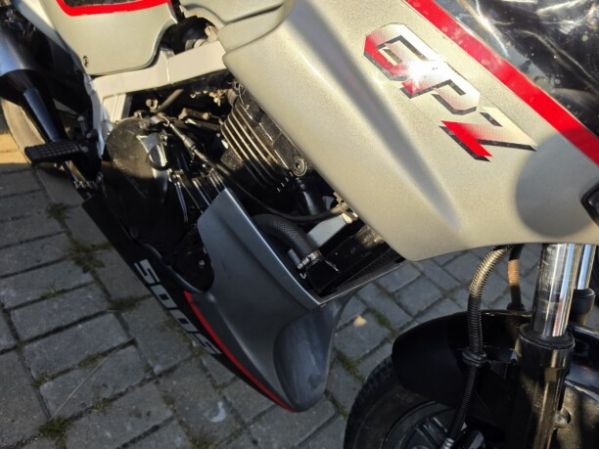 Kawasaki GPZ, 1992 г.