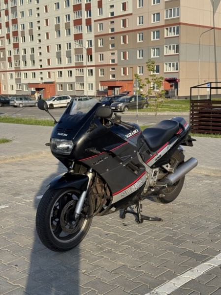 Suzuki GSX GSX1100F, 1990 г.