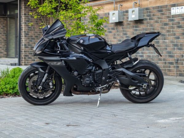 Yamaha YZF R1, 2021 г.