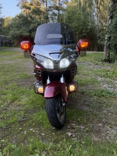 Honda Gold Wing 1800, 2001 г.