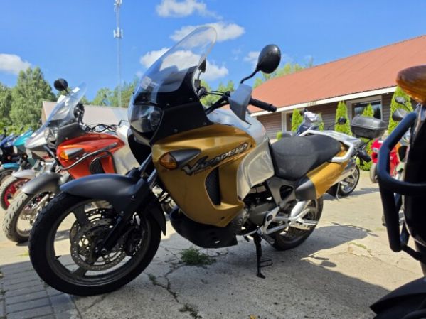 Honda Varadero, 2000 г.