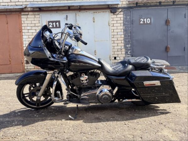 Harley-Davidson Road Glide FLTRX, 2012 г.