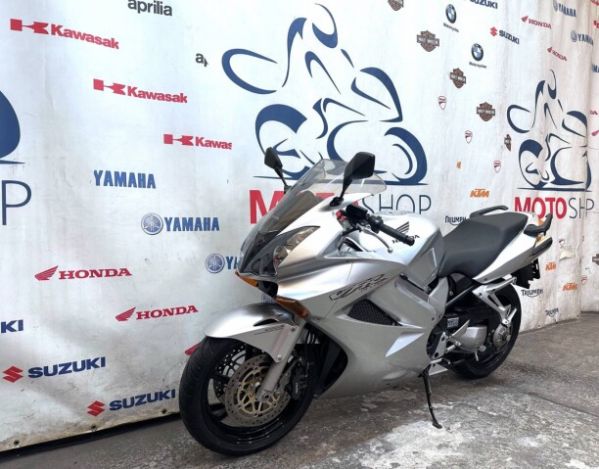 Honda VFR 800 VTEC, 2003 г.