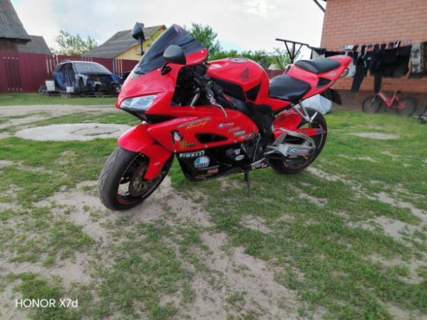 Honda CBR 1, 2005 г.