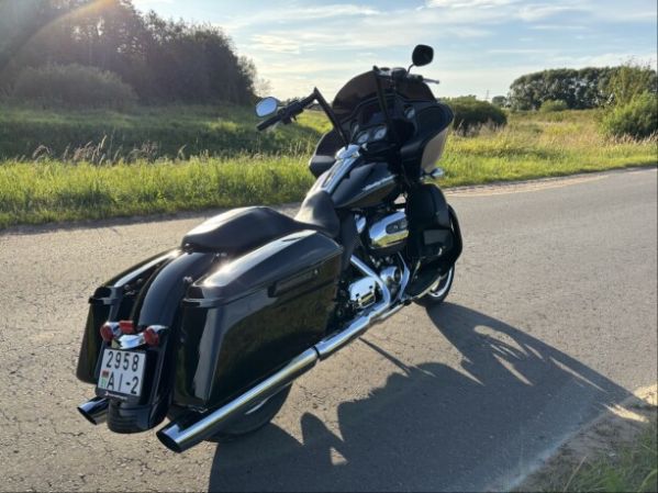 Harley-Davidson Road Glide FLTRX, 2019 г.