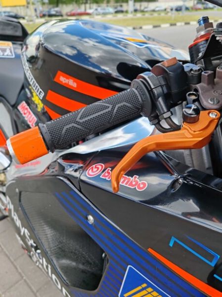 Aprilia RSV 1000R, 2002 г.