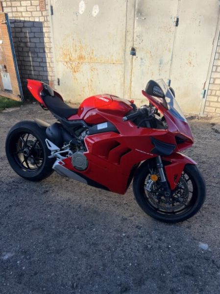 Ducati Superbike PANIGALE V4, 2020 г.