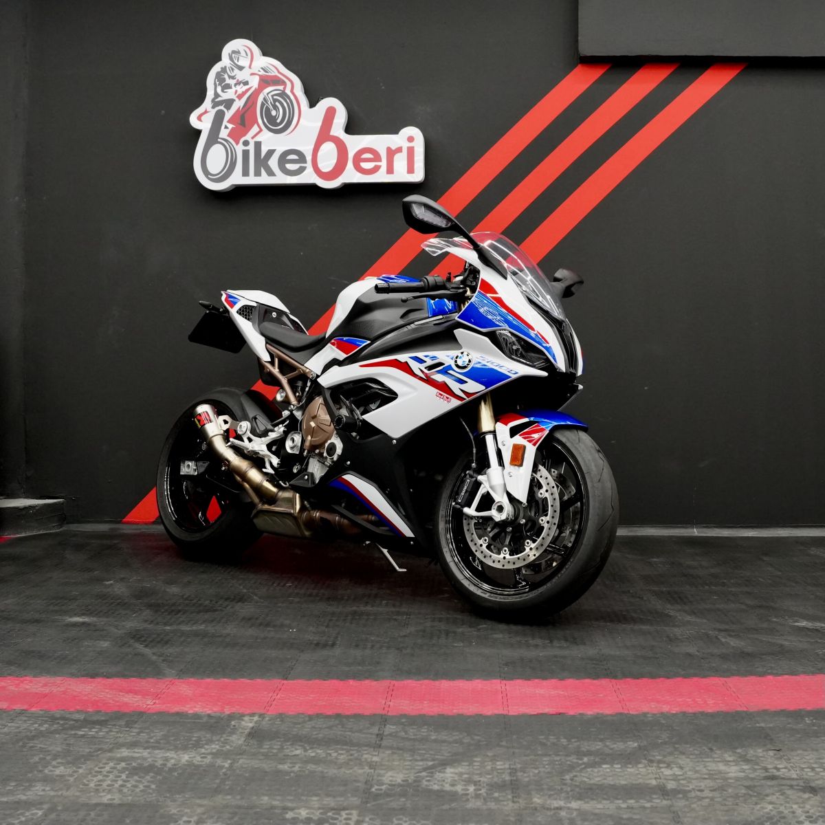 BMW S1000RR 2020 года