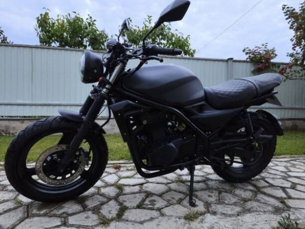 Kawasaki ER, 2001 г.