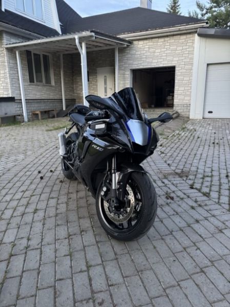 Yamaha YZF R1, 2023 г.