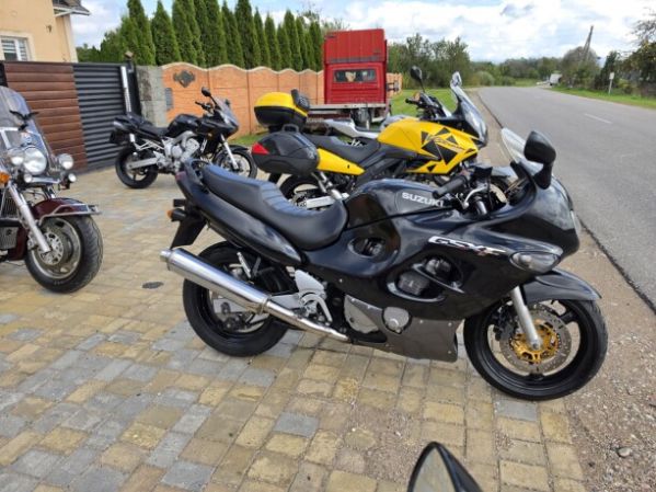 Suzuki GSX, 2000 г.
