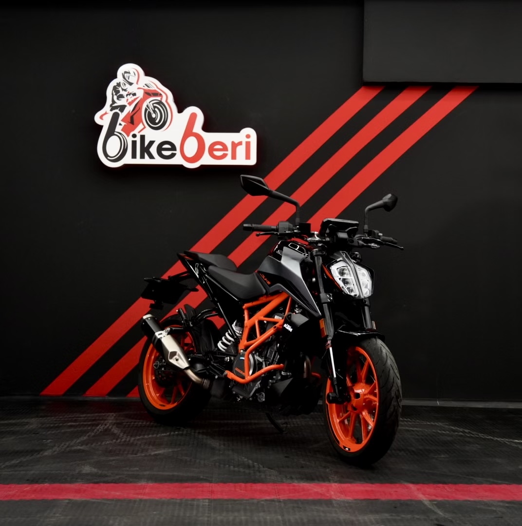 KTM Duke 390 2021 года 