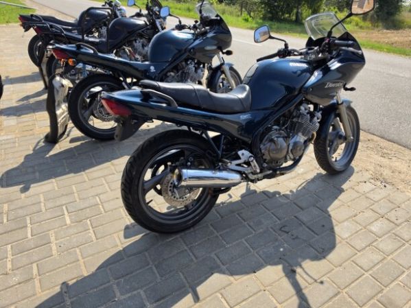Yamaha XJ, 1993 г.