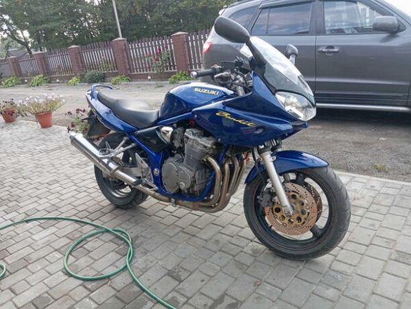 Suzuki Bandit, 2002 г.