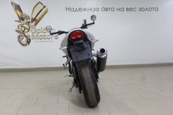 Triumph Daytona, 2001 г.