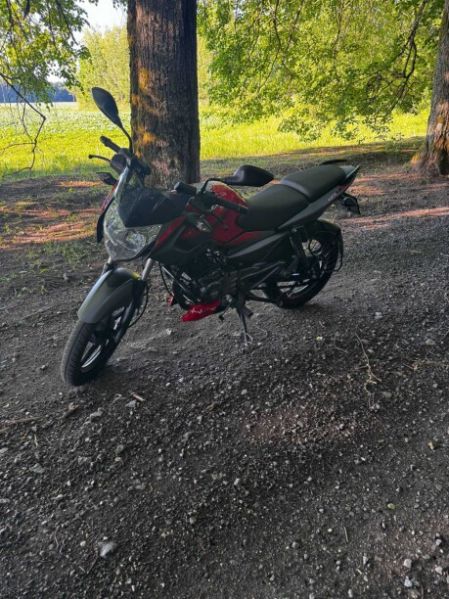 BAJAJ Pulsar, 2024 г.