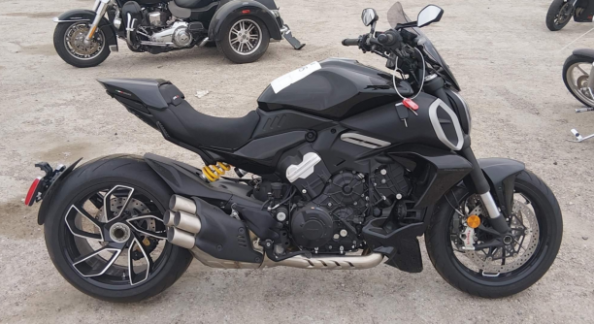 Ducati Diavel V4, 2023 г.