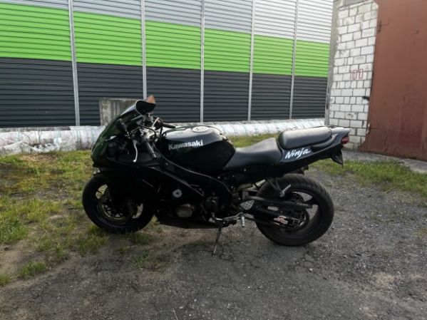 Kawasaki ZXR, 2002 г.