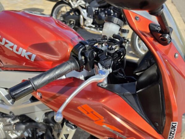 Suzuki SV 1000, 2003 г.