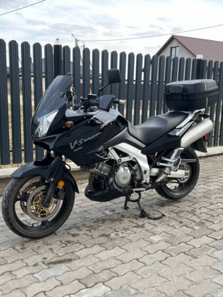 Suzuki V-Strom Первое поколение, 2002 г.