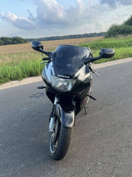 Honda CBR, 1998 г.