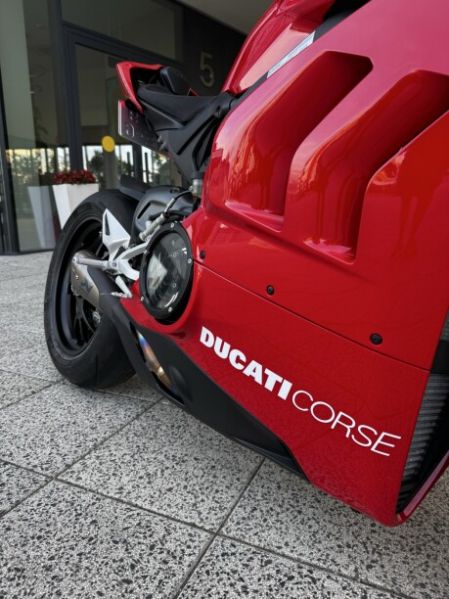 Ducati Superbike Panigale V4S, 2020 г.