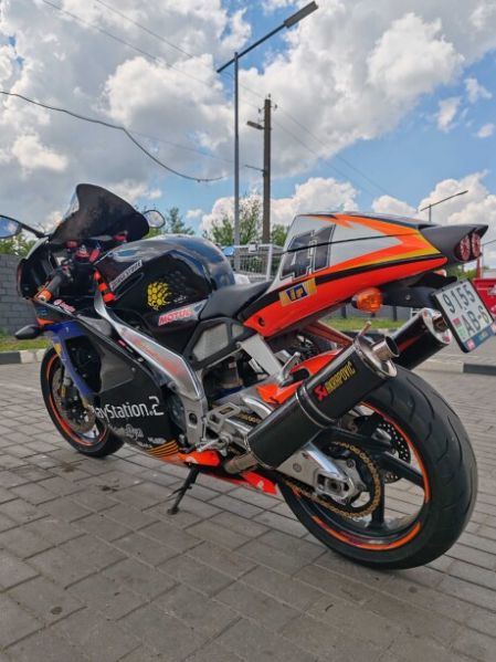 Aprilia RSV 1000R, 2002 г.