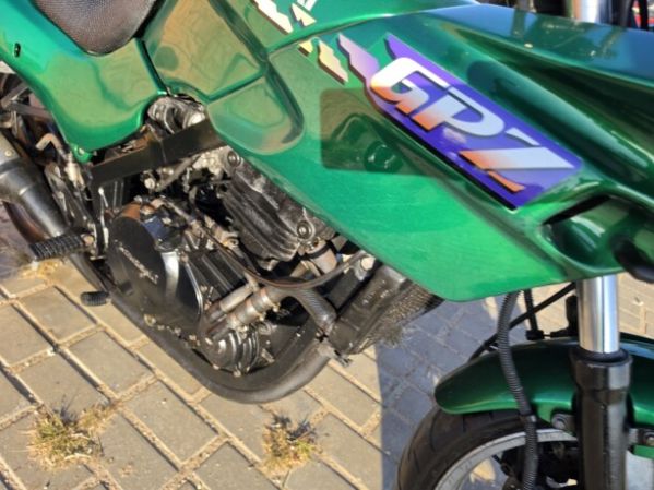 Kawasaki GPZ, 2000 г.