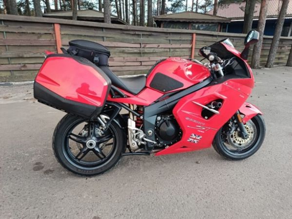 Triumph Sprint St 1050 ABS, 2006 г.