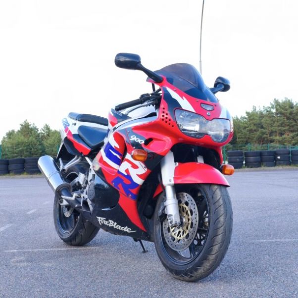 Honda CBR CBR900, 1997 г.