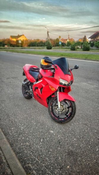 Honda VFR 5 gen, 2000 г.