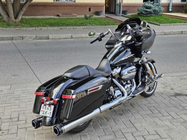 Harley-Davidson Road Glide FLTRX, 2018 г.