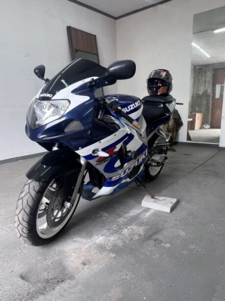 Suzuki GSX-R 600, 2002 г.