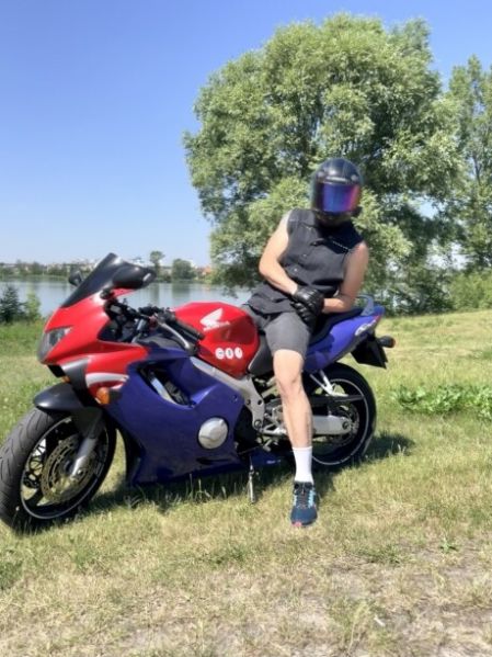 Honda CBR F4, 1999 г.