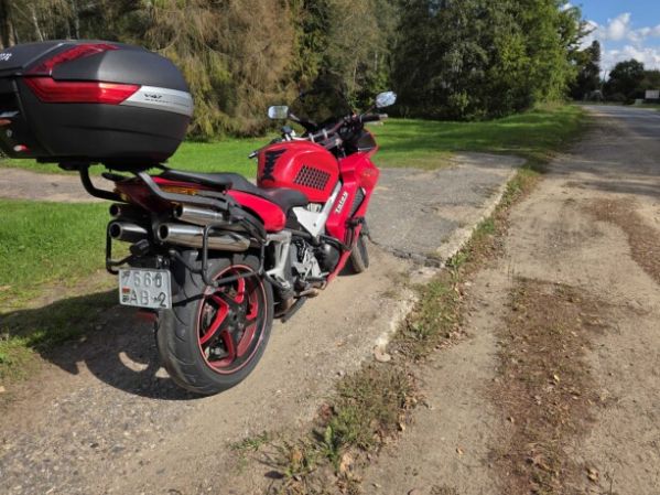 Honda VFR, 2002 г.