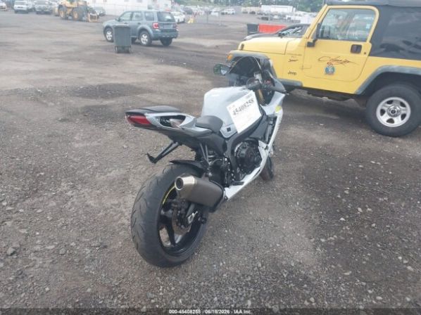 Suzuki GSX-R 750, 2022 г.