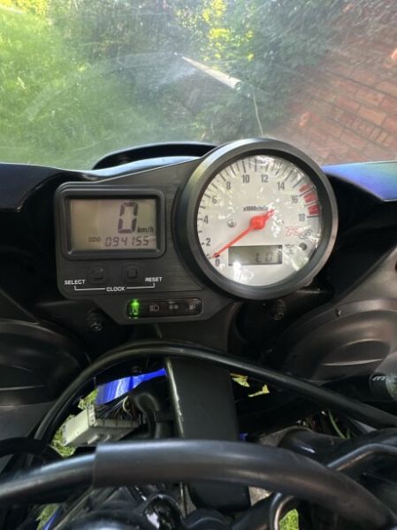 Yamaha YZF 6, 2001 г.
