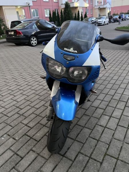 Honda CBR, 1998 г.