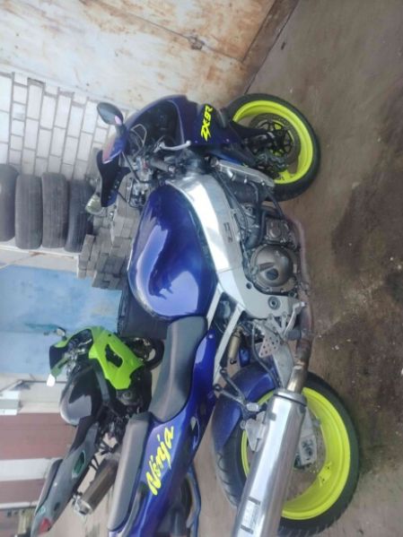 Kawasaki ZXR, 1998 г.