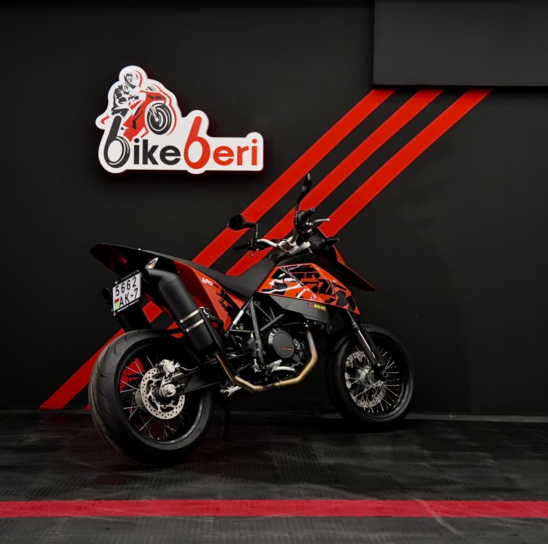 KTM 690 SM 2007 года
