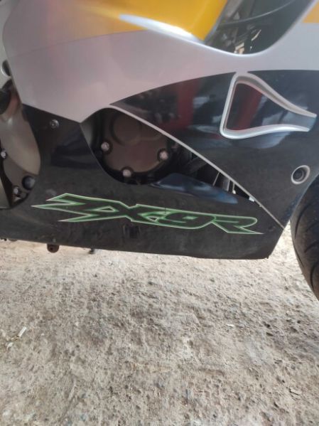 Kawasaki ZXR zx9r, 2001 г.