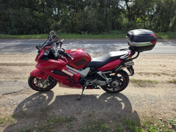 Honda VFR, 2002 г.