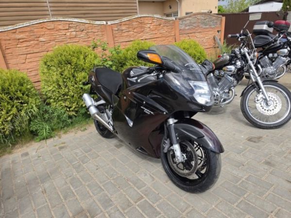 Honda CBR Хх, 1999 г.